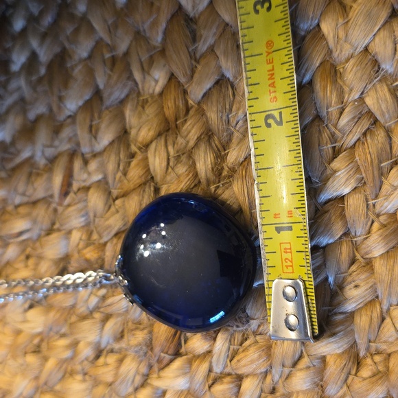 Deep Blue Stone Pendant Necklace - Picture 8 of 8
